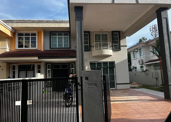 Homestay Executive At Town Area For 18 Pax With Pool